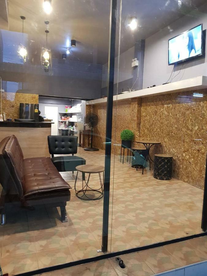 曼谷 睡猫青年旅馆酒店 外观 照片