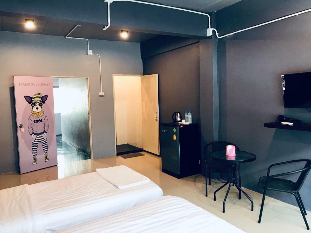 曼谷 睡猫青年旅馆酒店 外观 照片