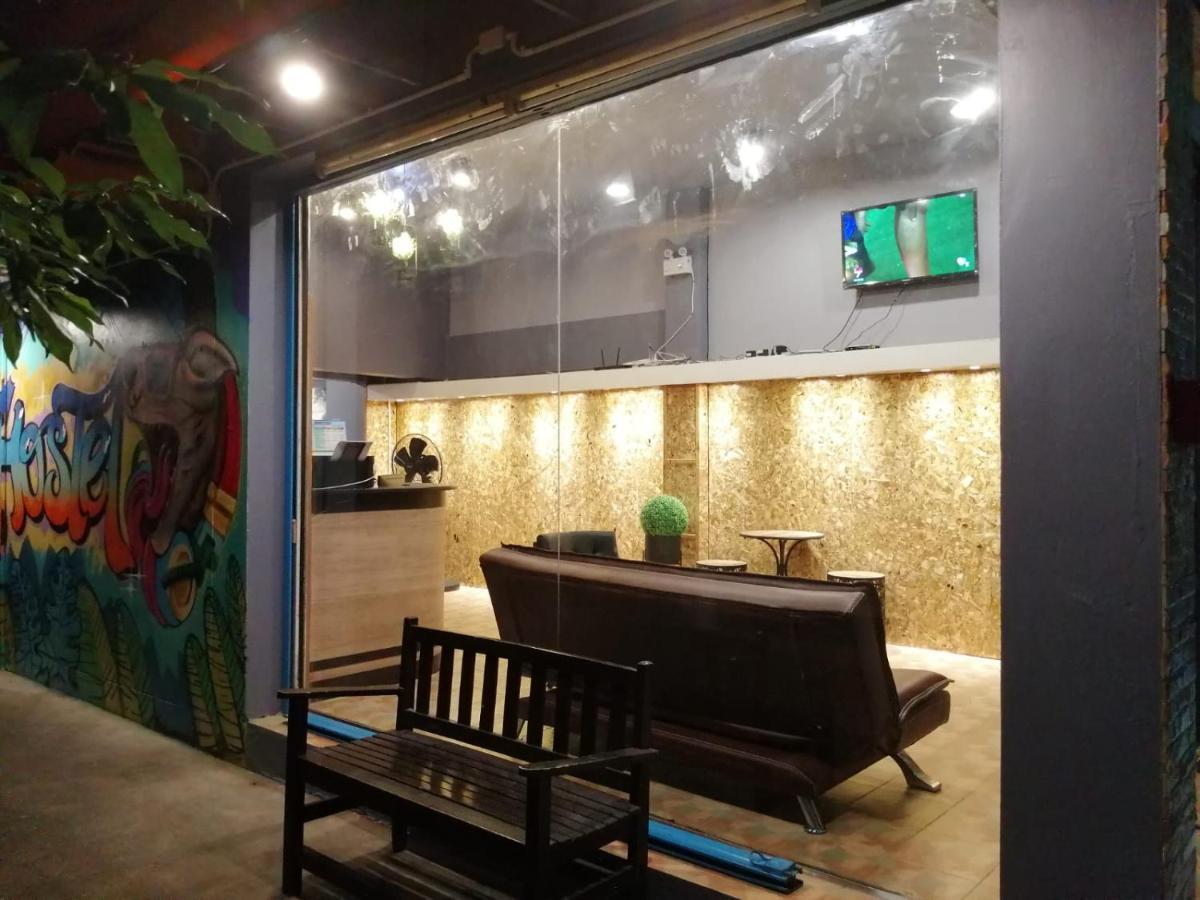 曼谷 睡猫青年旅馆酒店 外观 照片